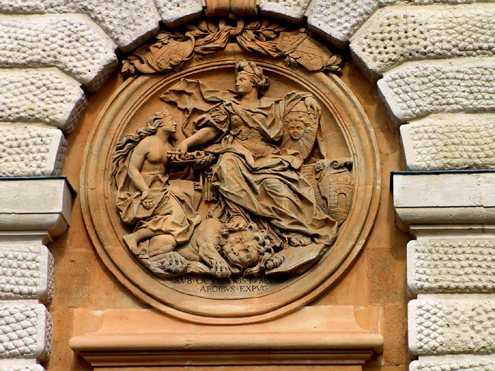 Un des mdaillons ornat l'Arc de Triomphe
